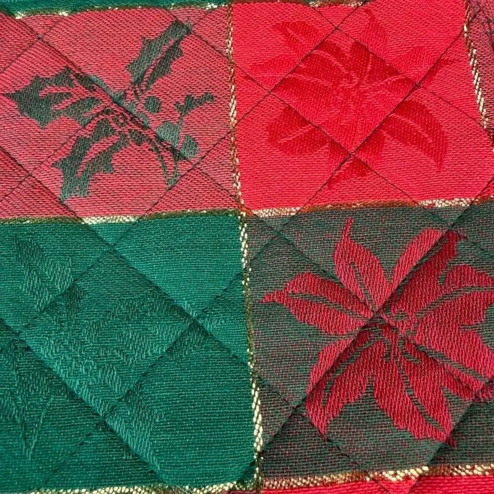 Set 2 of Oven Mitts & 2 Pot Holders Plaid Christmas Holly & Poinsettia Pattern